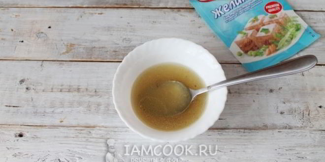 Рецепт холодца из куриных желудков и свиных ножек