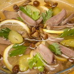 Рецепт Холодца с маринованными огурцами