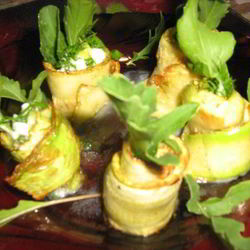 Рецепт Легкой закуски из кабачков, зелени и руколы