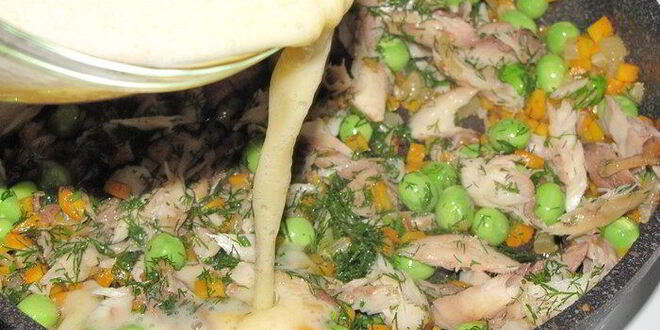 Рецепт фриттаты с копченой скумбрией и зеленым горошком