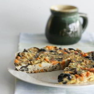 Рецепт Фриттаты с оливками, бататом и красным луком