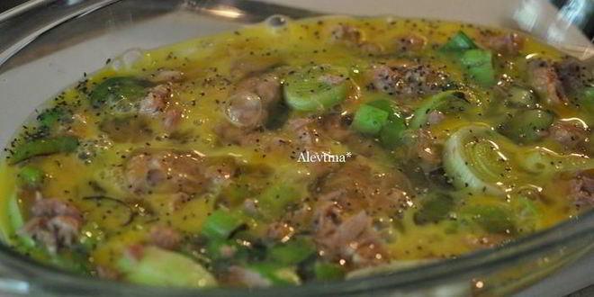 Рецепт фриттаты с тунцом и луком-пореем