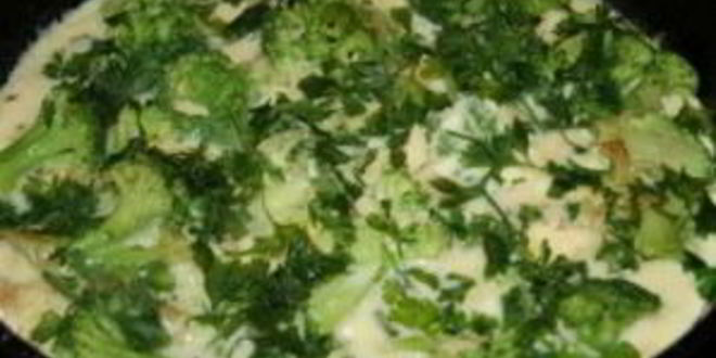 Рецепт омлета с брокколи и помидорами