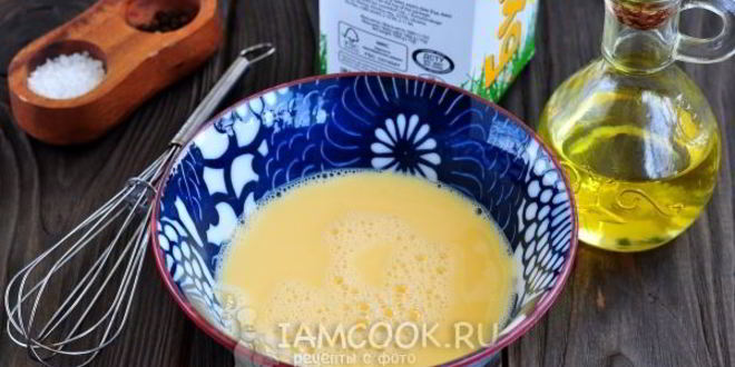 Рецепт омлета с брокколи на сковороде