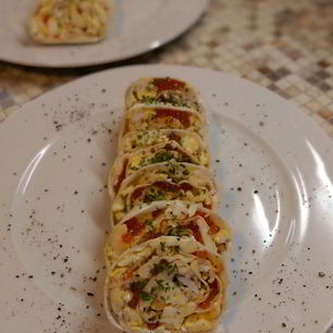 Рецепт Омлета в лаваше с икрой и сыром