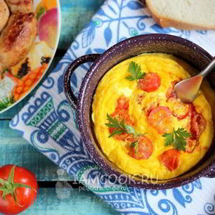 Рецепт Омлета в микроволновке с помидорами и сыром