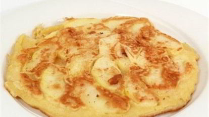 Рецепт Сладкого омлета с яблоками в глазури