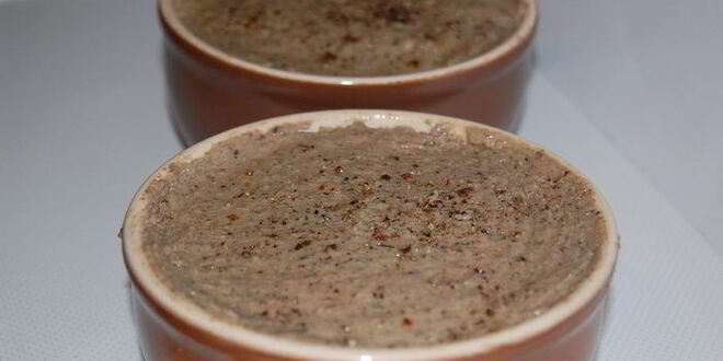 Рецепт нежного паштета из куриной печени с грибами