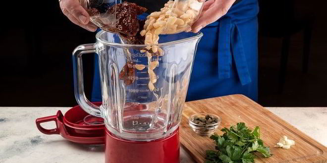 Рецепт паштета из белой фасоли с вялеными томатами