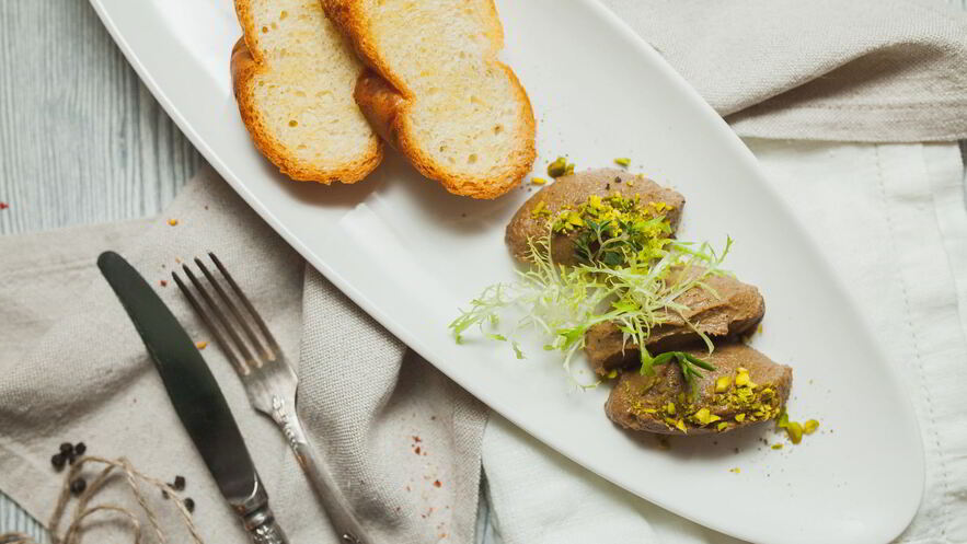 Рецепт паштета куриного на гренках