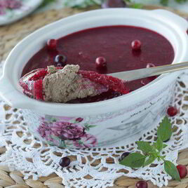 Рецепт Паштета куриного со сливово-клюквенным желе