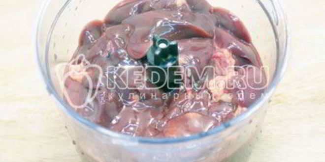 Рецепт блинного торта с печенью