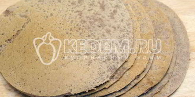 Рецепт блинного торта с печенью