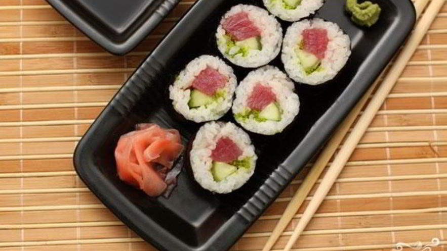 Рецепт роллов с тунцом и огурцом