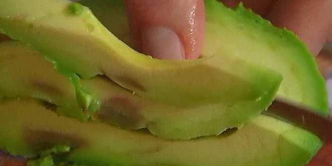 Рецепт роллов с угрем, авокадо и огурцом