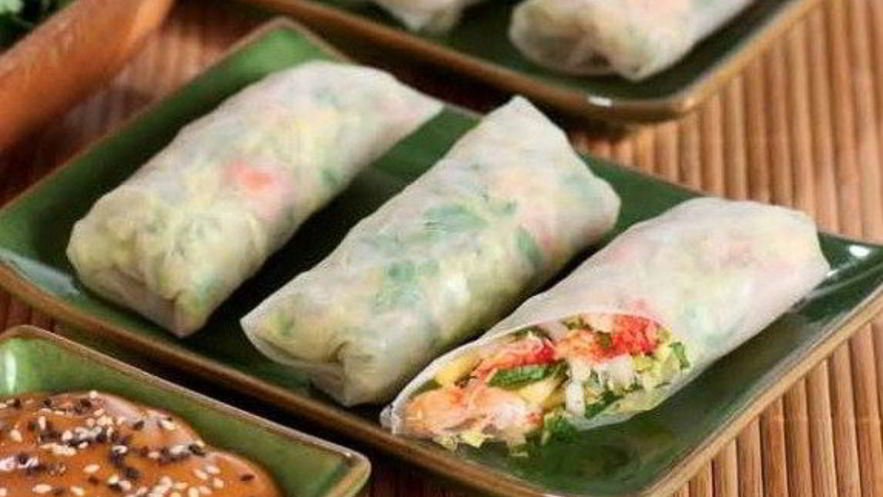 Рецепт вьетнамского ролла с крабом, манго и имбирем