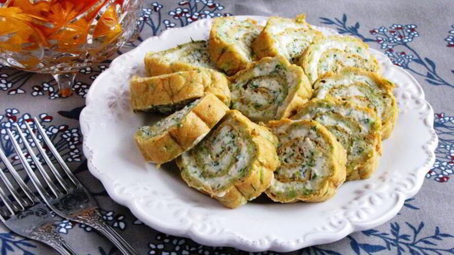 Рецепт кабачкового рулета с творожной начинкой