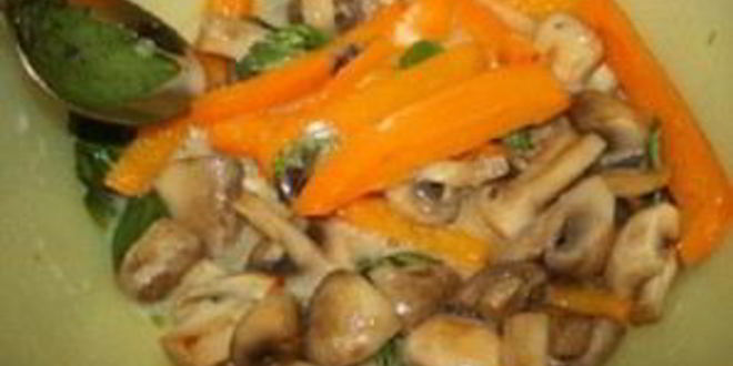 Рецепт куриного рулета с грибами и перцем