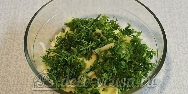 Рецепт куриного рулета с сыром и чесноком