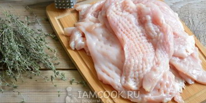 Рецепт куриного рулета, запеченного в фольге