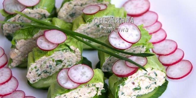 Рецепт легкого закусочного рулета из салатных листьев