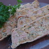 Рецепт Мясного рулета с лисичками