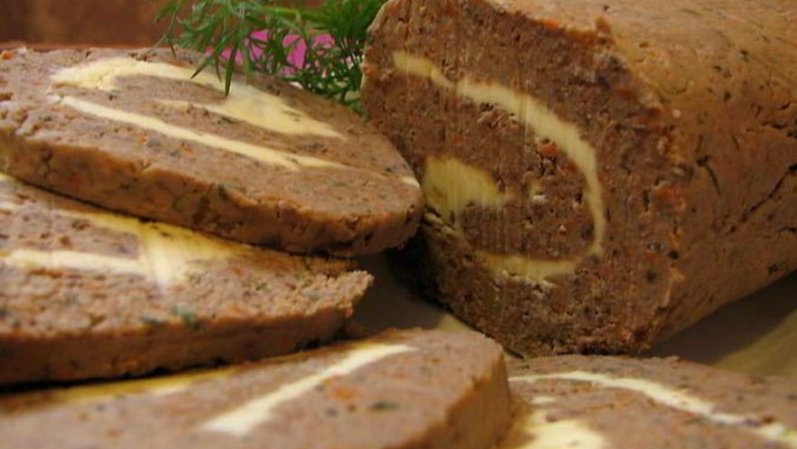 Рецепт печеночного рулета с морковью и луком
