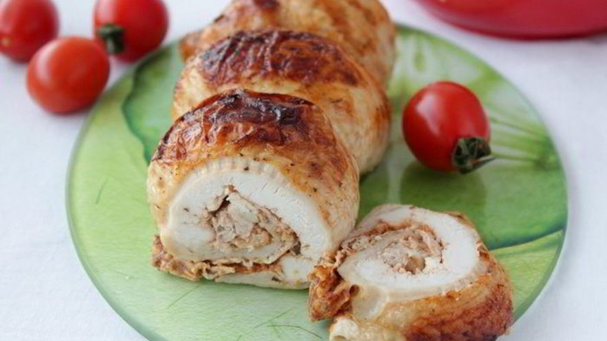 Рецепт рулета из курицы с аджикой