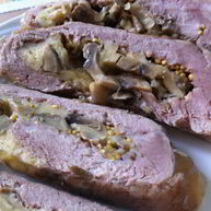 Рецепт Рулета из свиной шейки с грибами