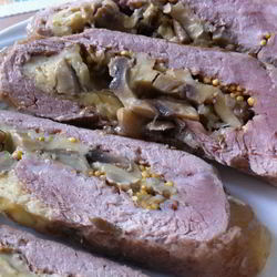 Рецепт Рулета из свиной шейки с грибами