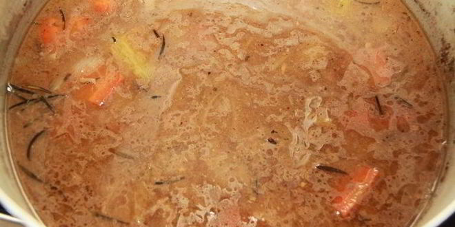 Рецепт рулета из телятины с беконом и грибами на пиве