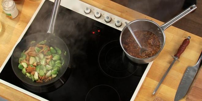 Рецепт рулета из утки с грушей и ореховым соусом