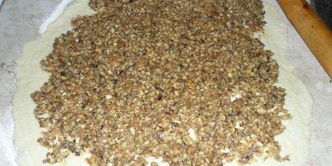 Рецепт рулета с ореховой начинкой