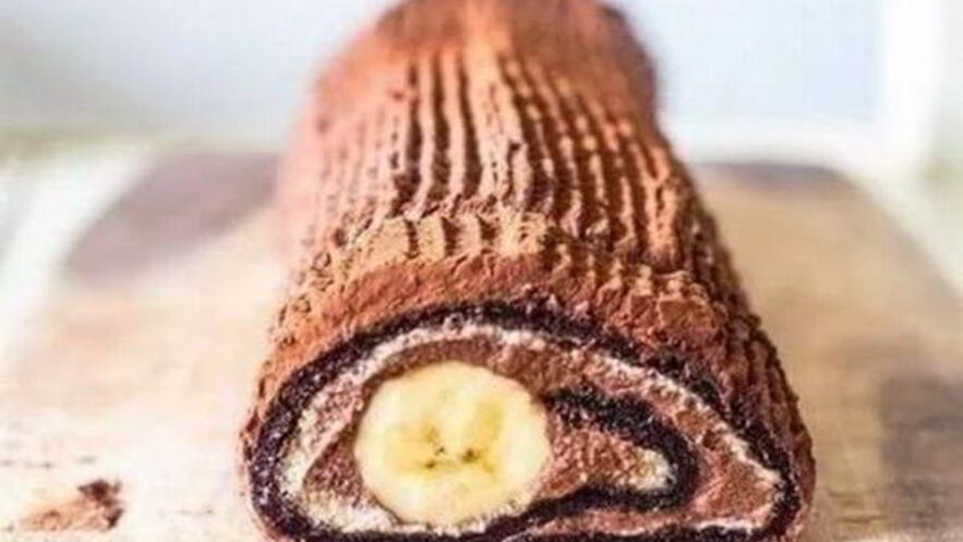 Рецепт шоколадна-бананового рулет к чаю