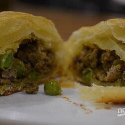 Рецепт Самсы с мясом из слоеного теста