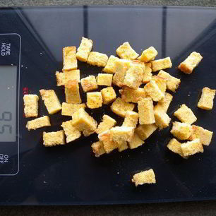 Рецепт Сухариков бисквитных на манной крупе