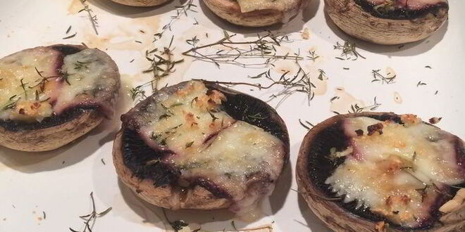 Рецепт хрустящего сэндвича с грушами-гриль и запеченными грибами