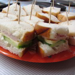 Рецепт Сэндвича с беконом и ветчиной