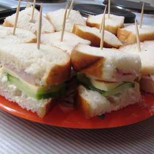 Рецепт Сэндвича с беконом и ветчиной