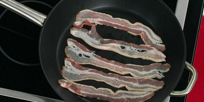 Рецепт сэндвича с курицей-гриль, беконом и яйцом