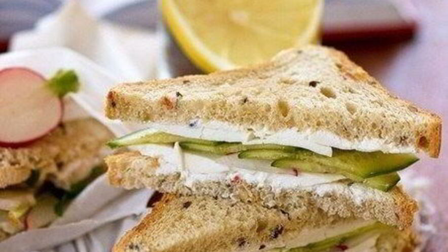 Рецепт сэндвича с курицей и редисом