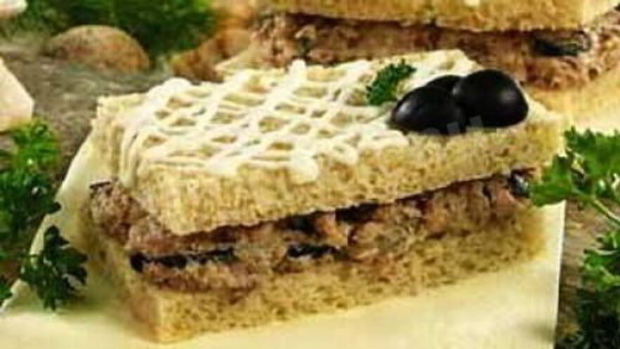 Рецепт сэндвича с пастой из сардин и сыра