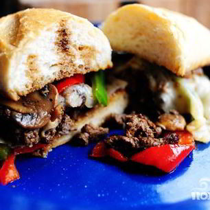 Рецепт Сэндвичей с говядиной, болгарским перцем и грибами