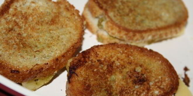 Рецепт сэндвичей с сыром и соусом песто