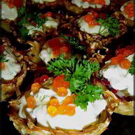 Рецепт Тарталеток картофельных с селедкой и икрой