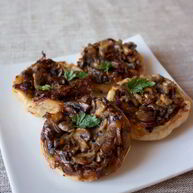 Рецепт Тарталеток-перевертышей с шампиньонами