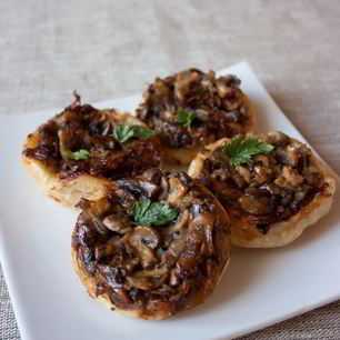 Рецепт Тарталеток-перевертышей с шампиньонами