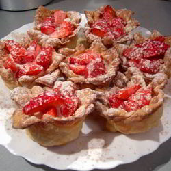 Рецепт Тарталеток с клубникой и сливочным желе