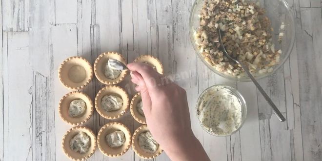 Рецепт тарталеток с печенью трески и яйцом