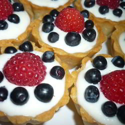 Рецепт Тарталеток с творожным кремом и ягодами